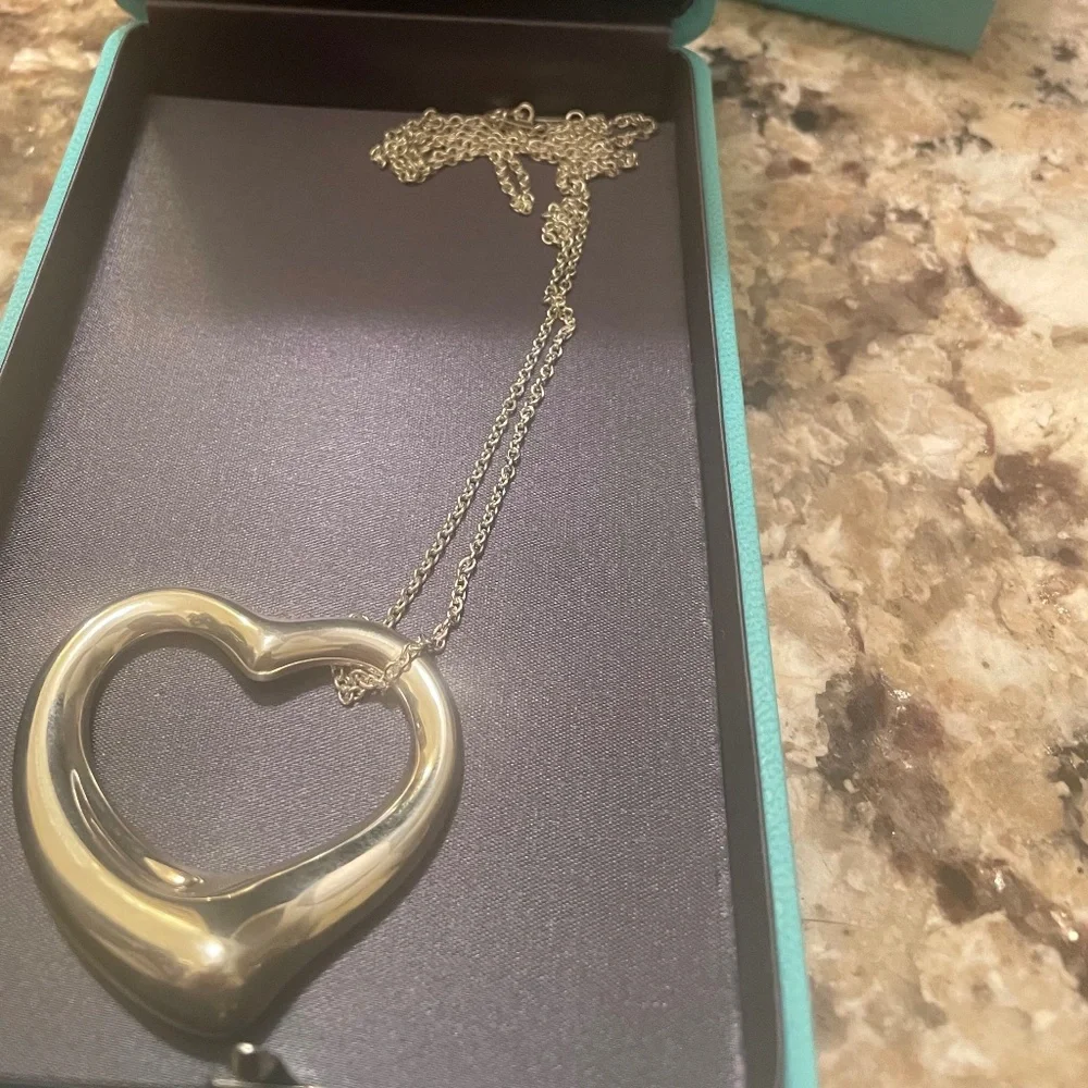 Tiffany & Co Elsa Peretti open heart necklace - Picture 2 of 4
